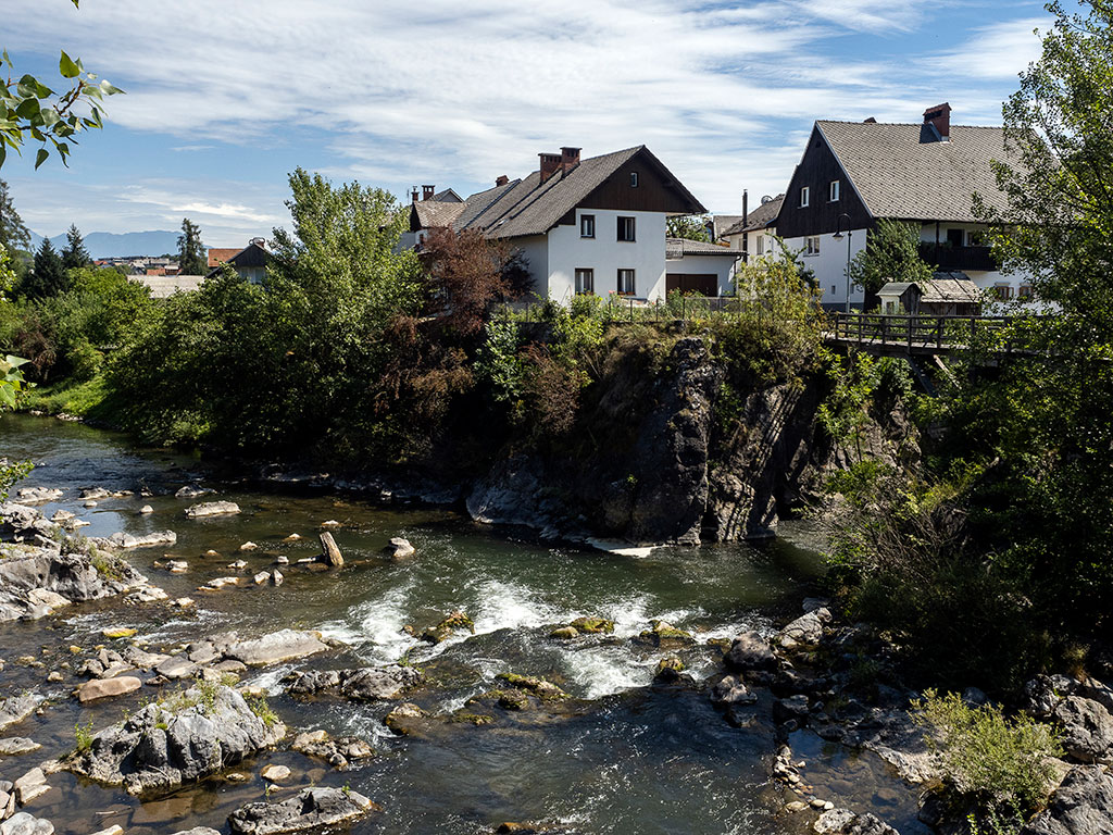 Rivière Poljanska sora à Sokfja Loka en Slovénie