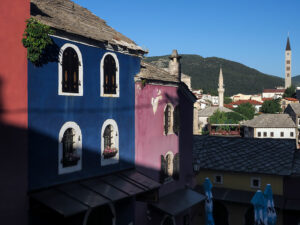 facades-couleurs-batiments-mostar-bosnie