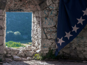 fenetre-tour-forteresse-pocitelj-bosnie