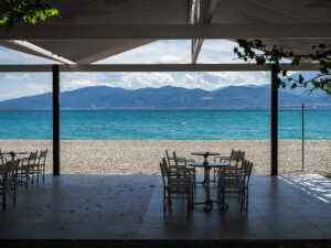 terrasse-restaurant-plage-kala-nera-pelion-grece