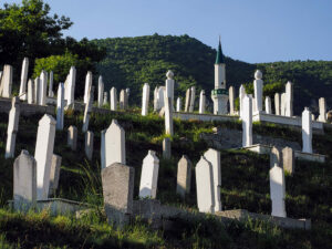 tombes-blanches-cimetiere-musulman-travnik-bosnie