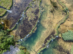 vue-aerienne-cascades-nature-canyon-krupa-croatie