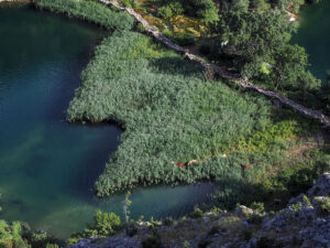 vue-aerienne-pont-kudin-most-canyon-krupa-croatie