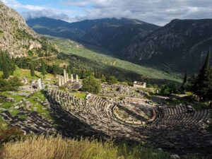 vue-ensemble-theatre-delphes-grece