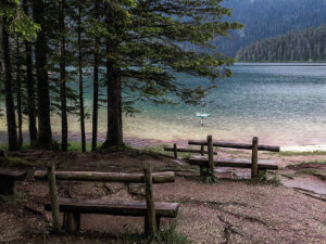 bancs-lac-noir-parc-durmitor-zabljak-montenegro