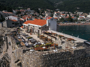 bar-restaurant-petrovac-montenegro