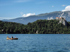 bateaux-chateau-lac-bled-slovenie