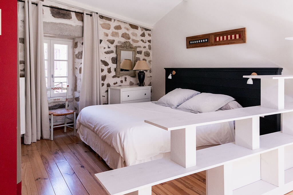 chambre-lit-double-hotel