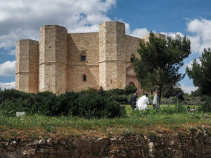 chateau-castel-del-monte-italie