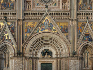 facade-cathedrale-orvieto-italie