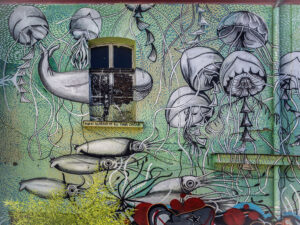 street-art-animaux-aquatiques-metelkova-centre-ljubljana-slovenie