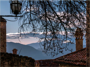 toits-village-calascio-italie