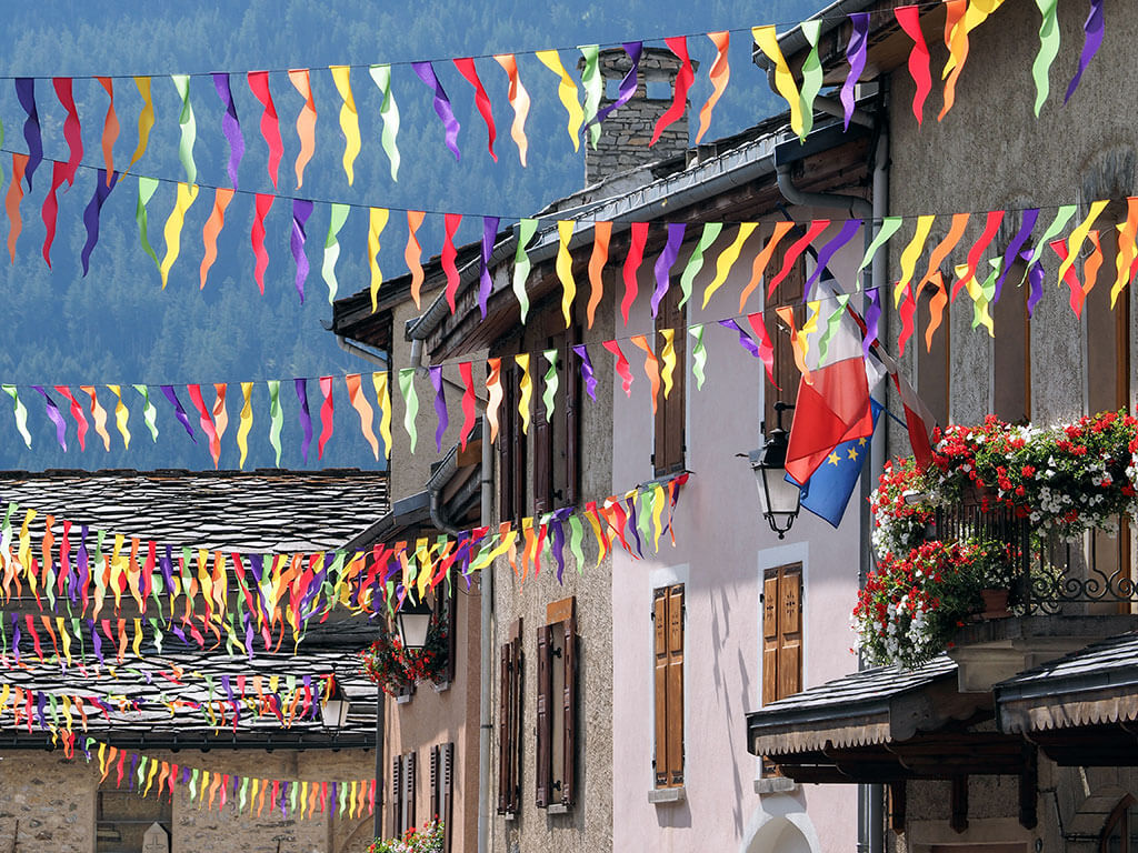 ambiance-fete-village-aussois-alpes-savoie
