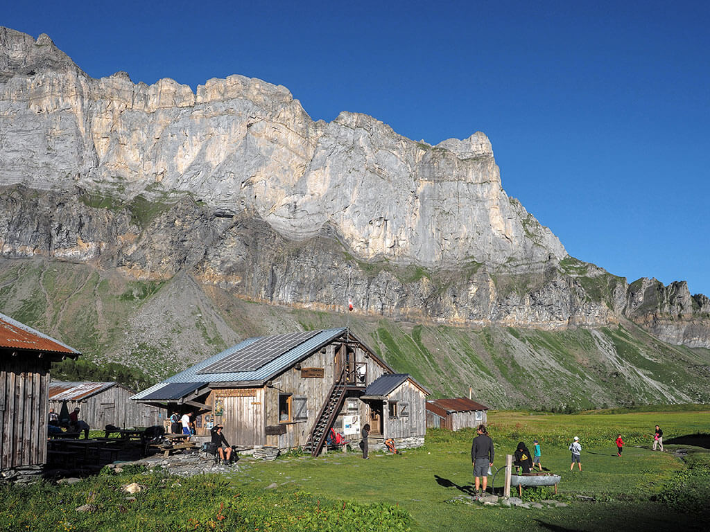 chalets-anterne-fontaine-gr5-alpes-haute-savoie
