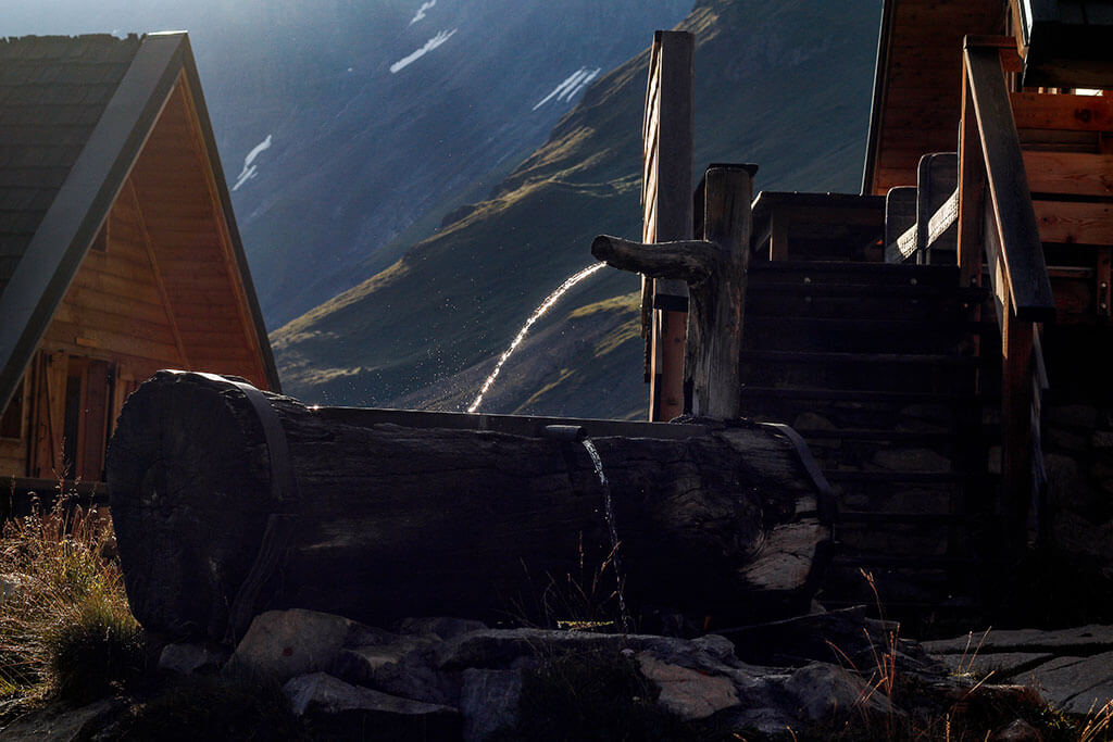 fontaine-refuge-leisse-alpes-savoie
