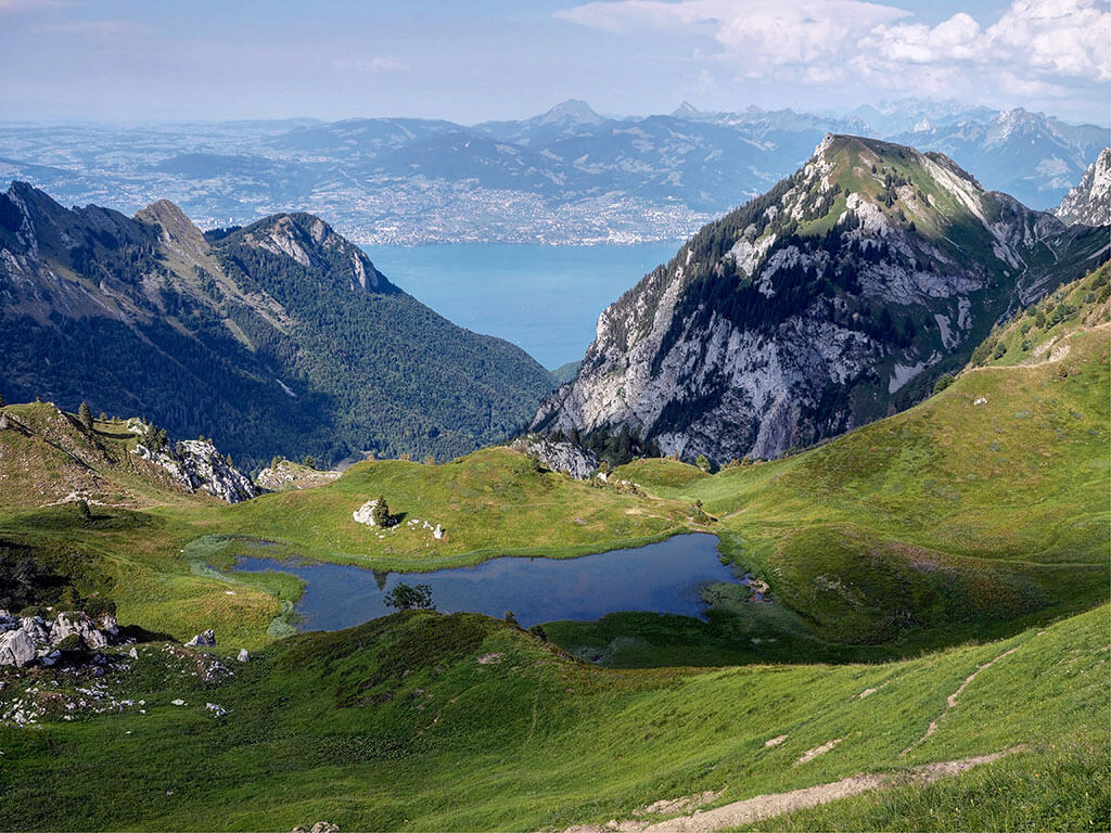 lac-neuteu-leman-col-bise-gr5-alpes-haute-savoie