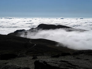 mer-nuage-lever-soleil-monts-bucegi-roumanie
