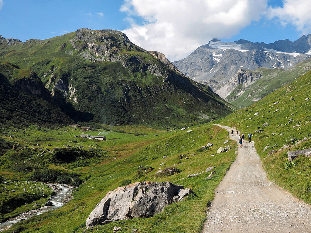 randonneurs-vallee-doron-chaviere-gr55-alpes-savoie
