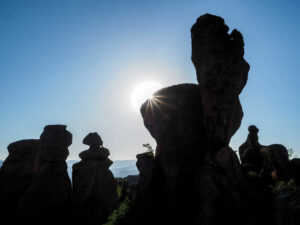 contre-jour-formations-rocheuses-forteresse-belogradtchik-bulgarie
