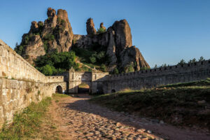 entree-formations-rocheuses-forteresse-belogradtchik-bulgarie