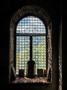 fenetre-eglise-sainte-marie-petritch-forteresse-assen-bulgarie