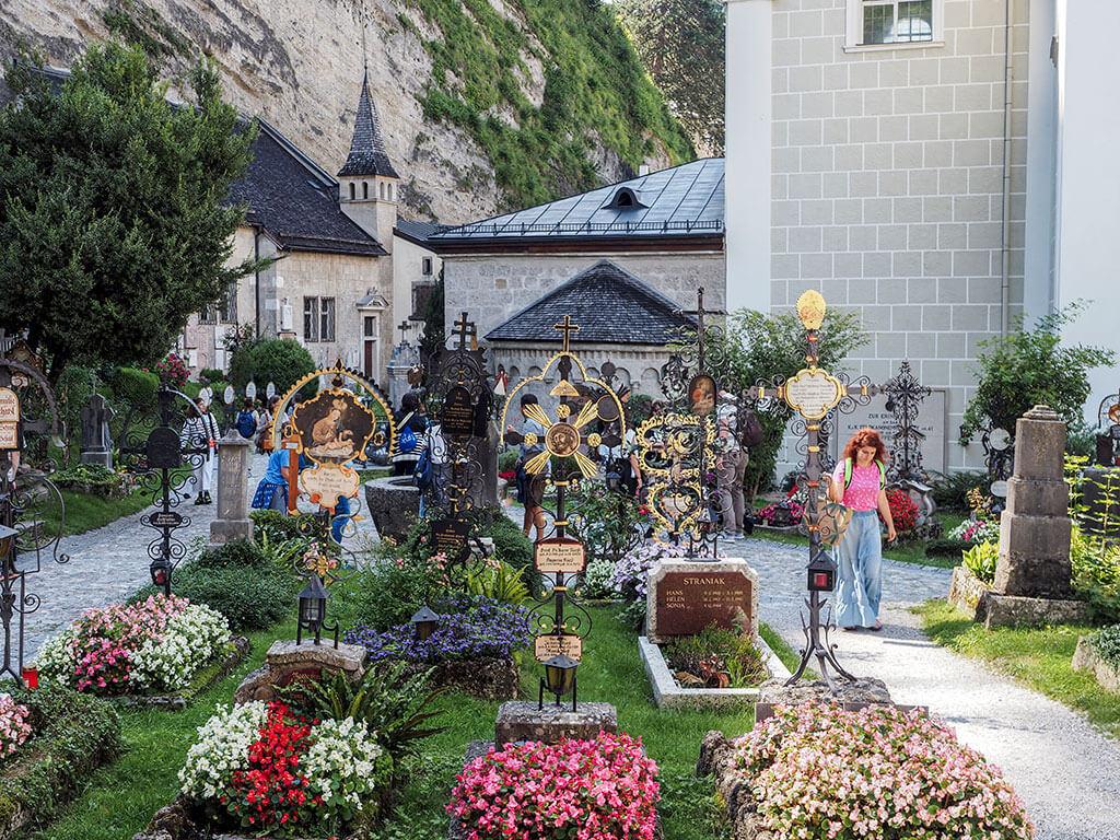 Jardin de la chapelle Saint-Pierre de Salzburg à Autriche