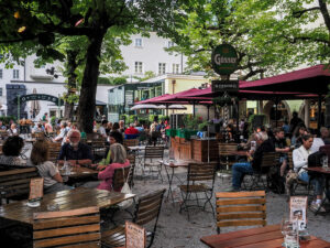 bar-placette-rue-greteidegasse-salzburg-autriche