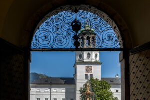clocher-musee-porche-salzburg-autriche