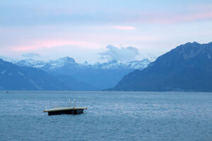 coucher-soleil-plongeoir-lac-leman-lausanne-suisse