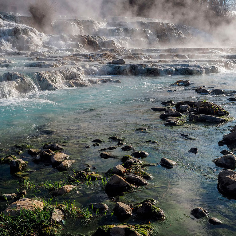 Eau des bassins des thermes de Saturnia en Italie